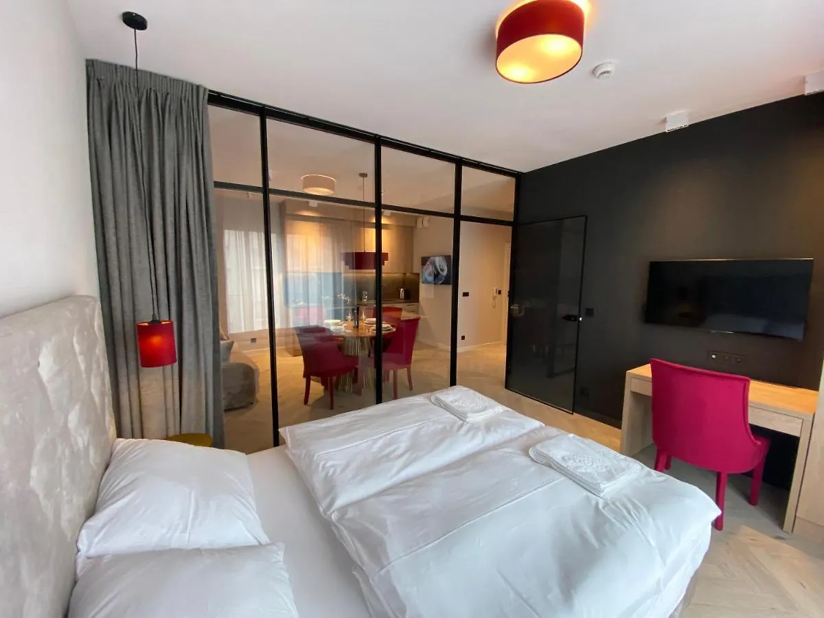 شقة Apartamenty Verano Plus كولوبرزيغ